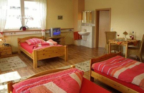 Econo Motel Goelzer Büchenbeuren Εξωτερικό φωτογραφία